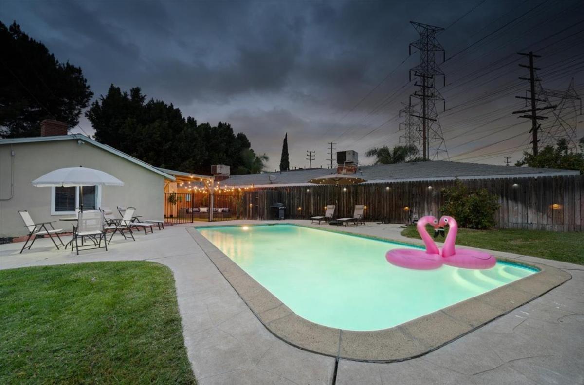 Сasa de vacaciones Chic Boho Retreat - Pool, Patio, Mini Golf & Arcade, Mins From Universal Studios!